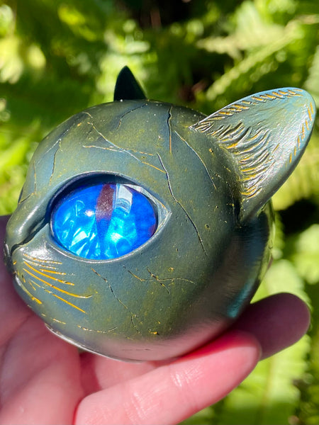 Resin Cat Head with Blue Eyes - Morganna’s Treasures