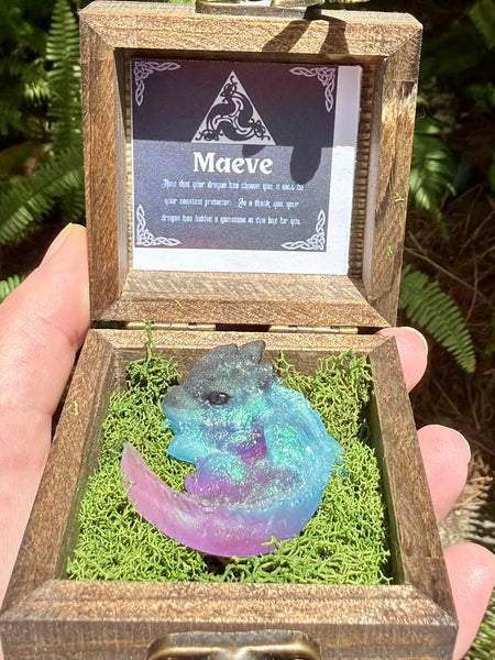 “Maeve” Resin Dragon