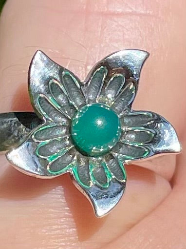 Green Onyx Flower Ring Size 6 - Morganna’s Treasures 