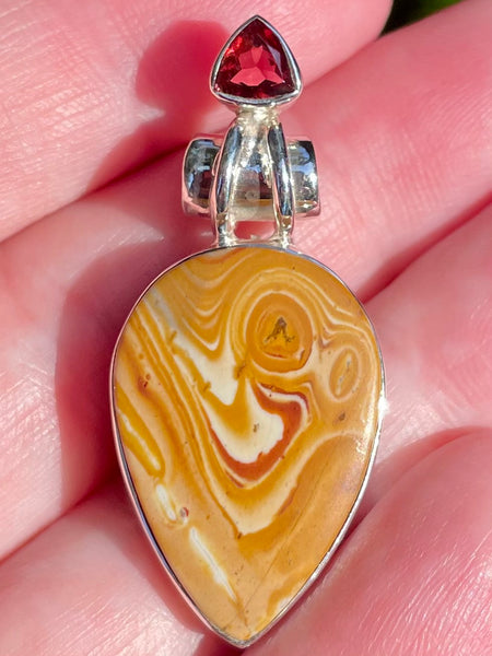 Rolling Hills Domolite and Garnet Pendant - Morganna’s Treasures 