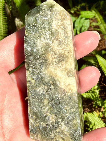 Serpentine Druzy Tower