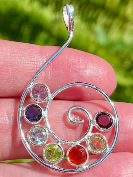 Gorgeous Chakra Alignment Pendant - Morganna’s Treasures 