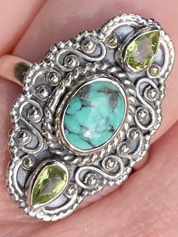 Blue Spider Web Turquoise and Peridot Ring Size 7.5