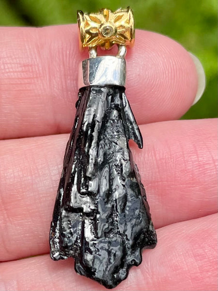 Moldavite and Black Kyanite Pendant - Morganna’s Treasures 