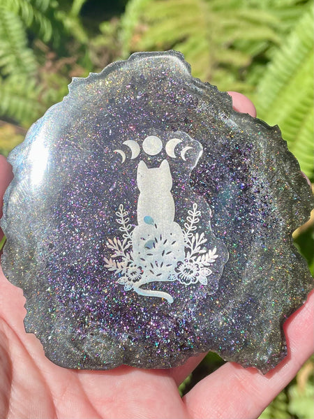 Resin Cat Plate - Morganna’s Treasures