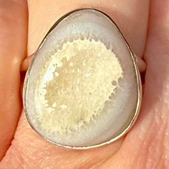 Beautiful Quartz Druzy Ring Size 8 - Morganna’s Treasures
