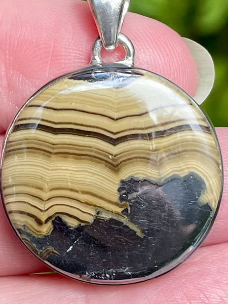 Schalenblende Pendant - Morganna’s Treasures 