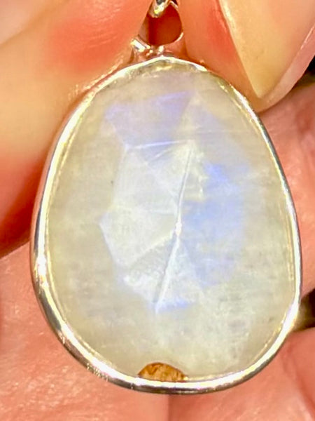 Faceted Moonstone Pendant - Morganna’s Treasures