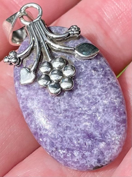 Lepidolite Pendant - Morganna’s Treasures 