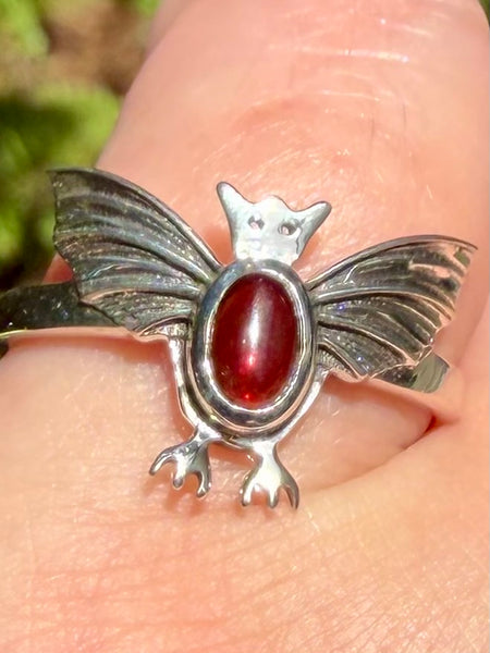 Gorgeous Bat Garnet Ring Size 9