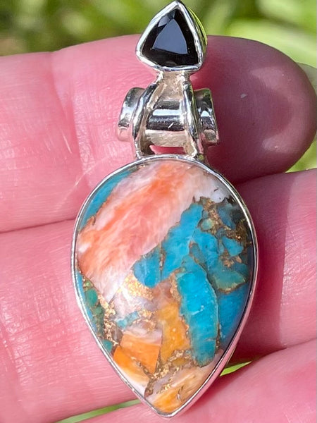Spiny Oyster in Arizona Turquoise and Black Onyx Pendant