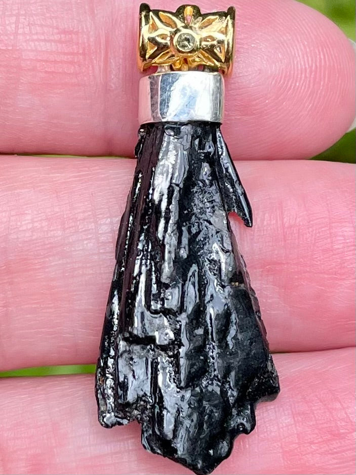 Moldavite and Black Kyanite Pendant - Morganna’s Treasures 