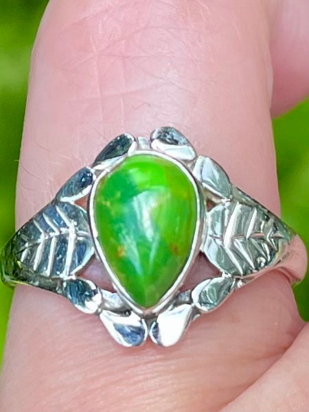 Green Mohave Turquoise Snake Ring Size 7 - Morganna’s Treasures 