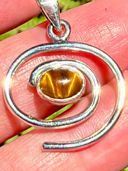 Tigers Eye Pendant - Morganna’s Treasures