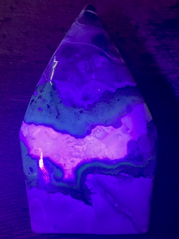 Stunning Fluorescent Volcano Agate Flame - Morganna’s Treasures 