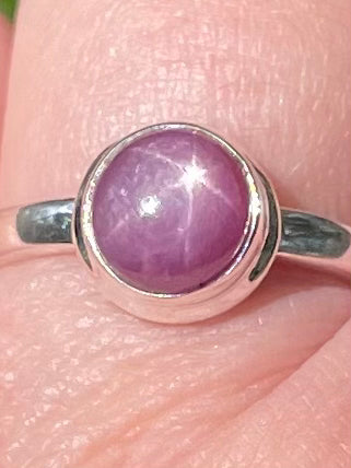 Beautiful Star Ruby Ring Size 7 - Morganna’s Treasures 
