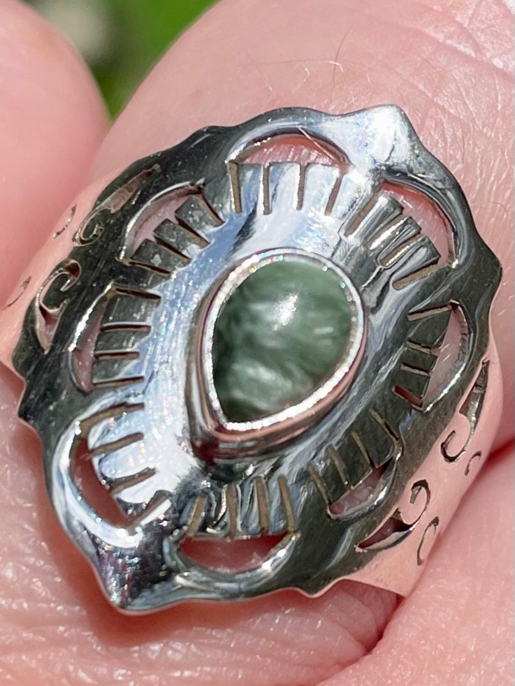Green Seraphinite Ring Size 8 - Morganna’s Treasures 