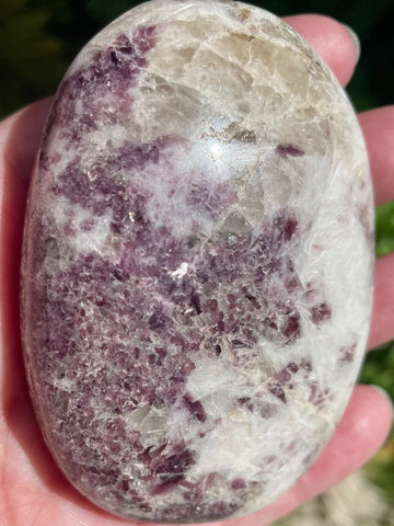 Lepidolite Palm Stone - Morganna’s Treasures 