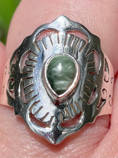 Green Seraphinite Ring Size 8 - Morganna’s Treasures 