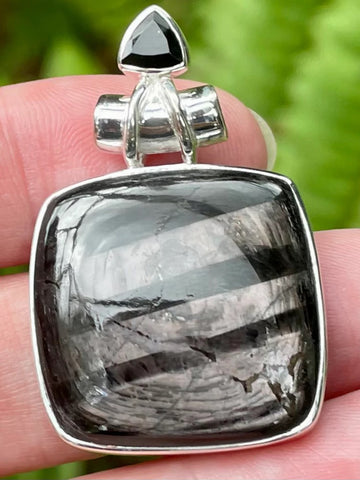 Hypersthene and Black Onyx Pendant - Morganna’s Treasures 