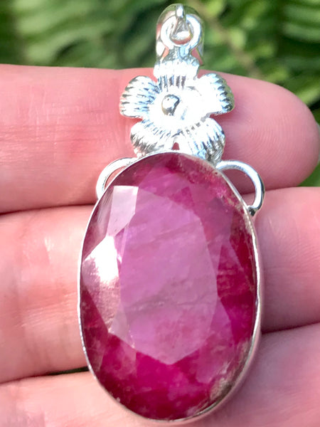 Ruby Pendant - Morganna’s Treasures 