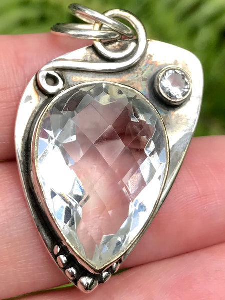 White Topaz Pendant - Morganna’s Treasures 