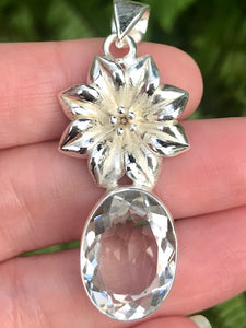 Clear Quartz Flower Pendant - Morganna’s Treasures 