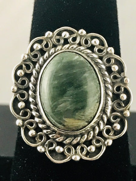 Green Seraphinite Ring Size 8.25 - Morganna’s Treasures 