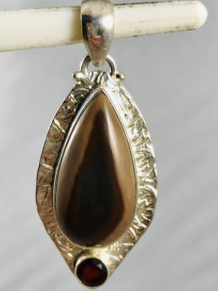 Chocolate Jasper and Garnet Pendant - Morganna’s Treasures 