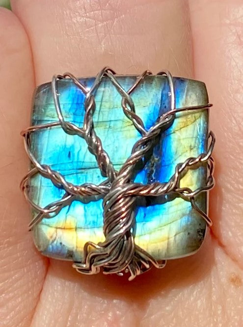 Labradorite Tree of Life Ring Size 9 - Morganna’s Treasures 