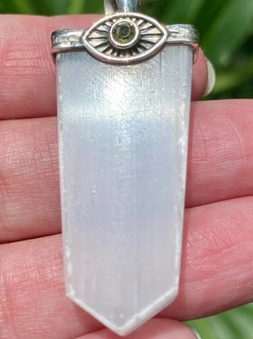 Moldavite and Selenite Eye Pendant - Morganna’s Treasures 