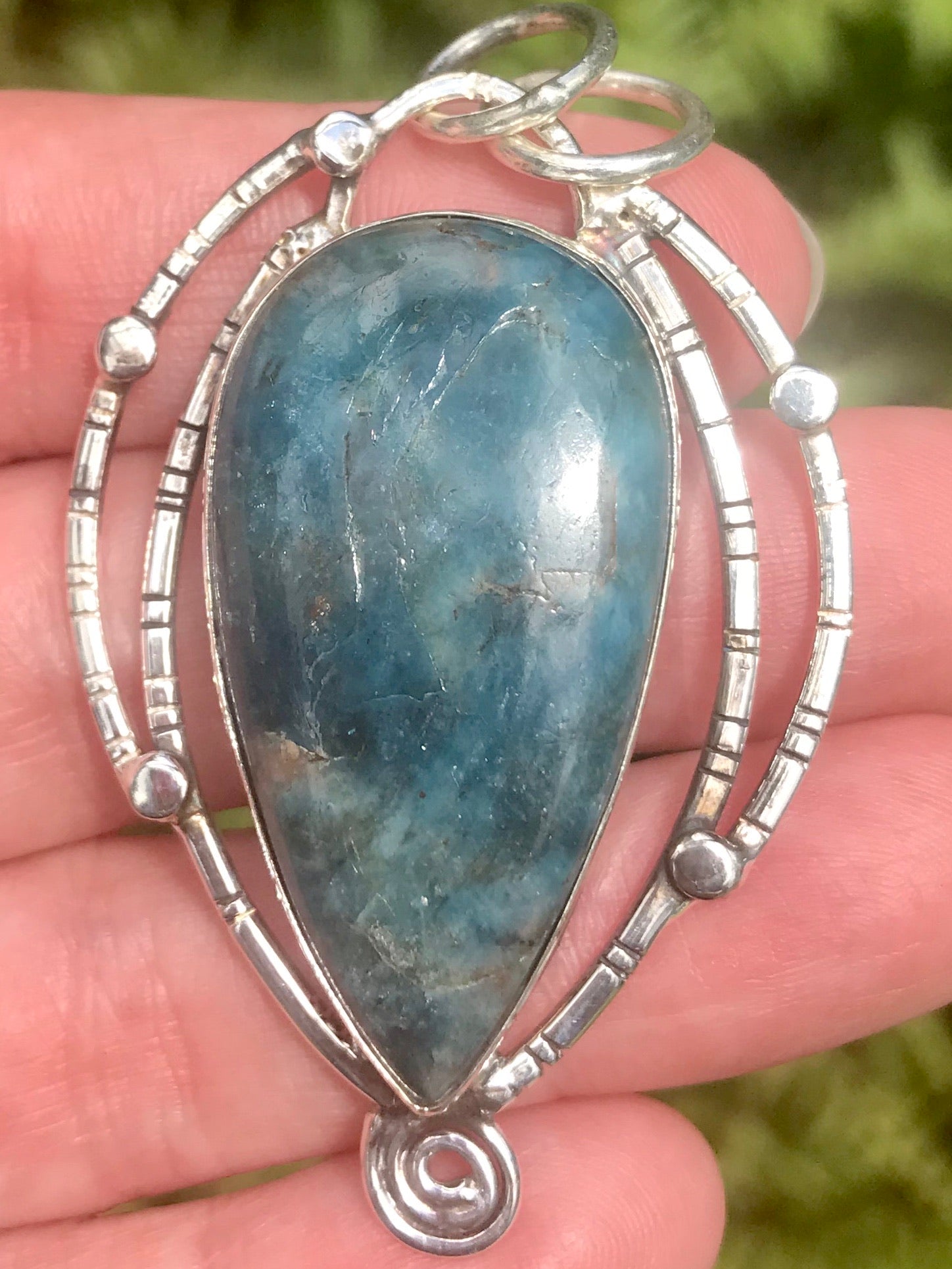 Blue Apatite Pendant - Morganna’s Treasures 