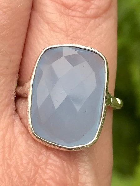 Blue Chalcedony Hammered Silver Ring Size 9.25 - Morganna’s Treasures 