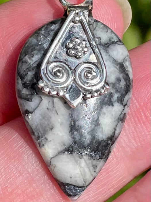 Pinolith Jasper Owl Pendant - Morganna’s Treasures 