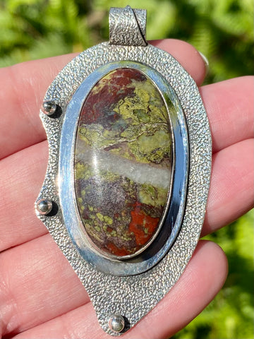 Dragon Bloodstone Pendant - Morganna’s Treasures 