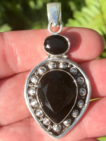 Black Onyx Pendant - Morganna’s Treasures 