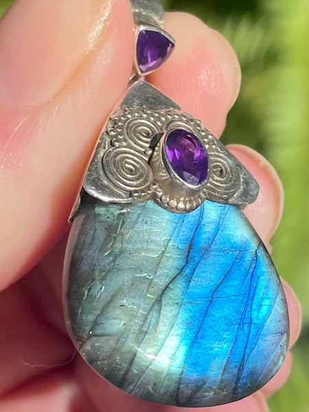 Labradorite and Amethyst Pendant - Morganna’s Treasures 