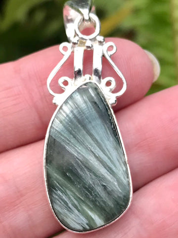 Green Seraphinite Pendant - Morganna’s Treasures 