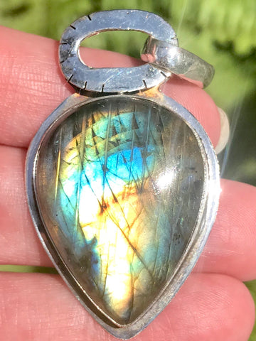 Labradorite Pendant - Morganna’s Treasures 