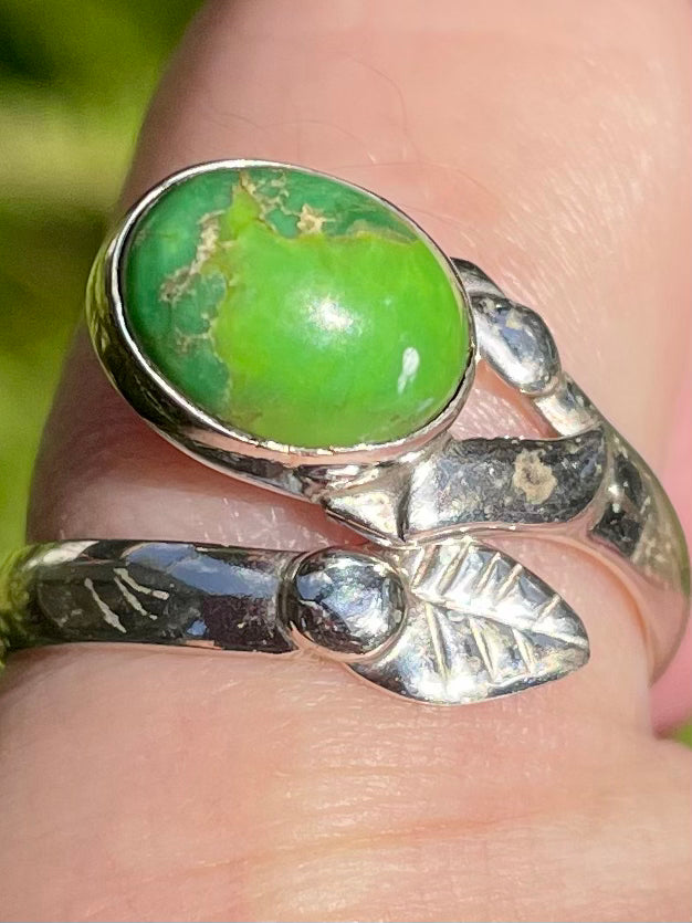 Mohave Green Turquoise Ring Size 7 - Morganna’s Treasures 