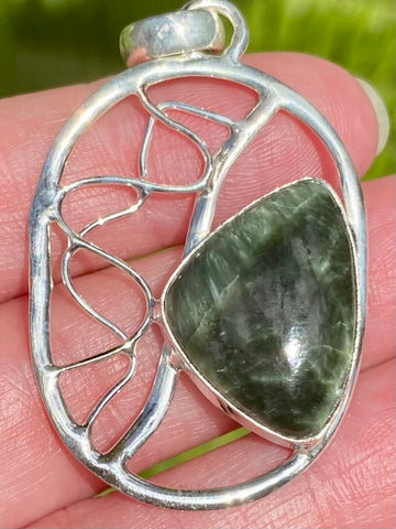 Green Seraphinite Pendant - Morganna’s Treasures 