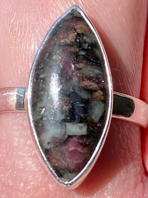 Russian Eudialyte Ring Size 9.5 - Morganna’s Treasures 