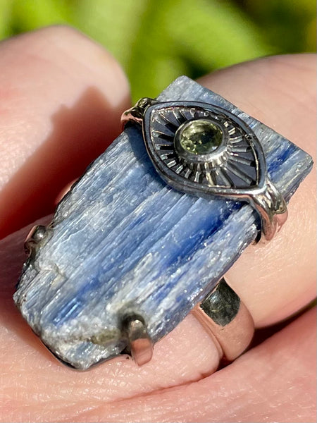 Rough Blue Kyanite and Moldavite Ring Size 7 - Morganna’s Treasures 