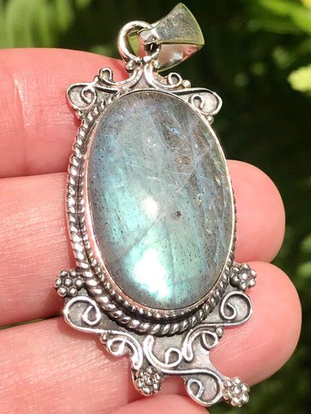 Labradorite Pendant - Morganna’s Treasures 