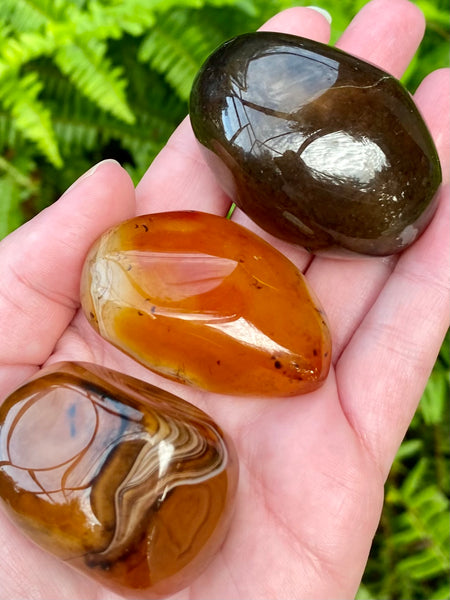 Small Sardonyx Palm Stones - Morganna’s Treasures 