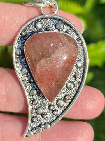 Strawberry Quartz Pendant - Morganna’s Treasures 