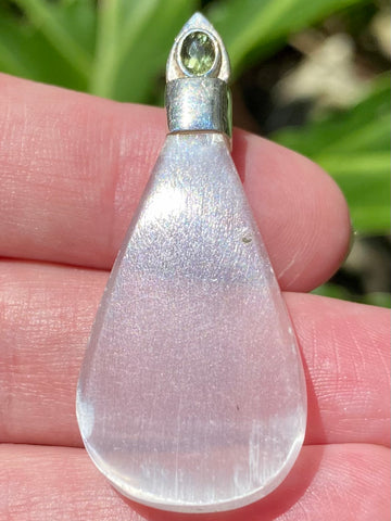 Moldavite and Selenite Pendant - Morganna’s Treasures 