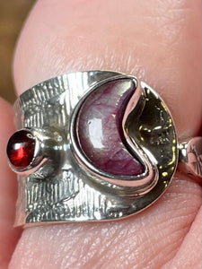 Red Flash Labradorite and Garnet Crescent Moon Ring Size 7 - Morganna’s Treasures 
