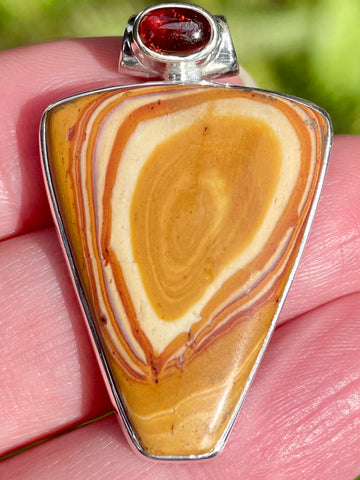 Rolling Hills Domolite and Garnet Pendant - Morganna’s Treasures 