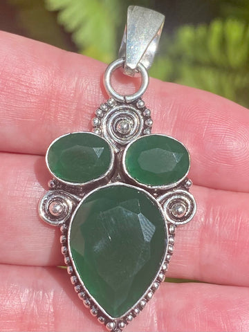 Zambian Mines Emerald Pendant - Morganna’s Treasures 